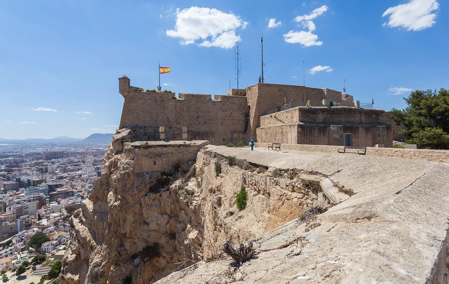 Borgen Santa Bárbara over Alicante