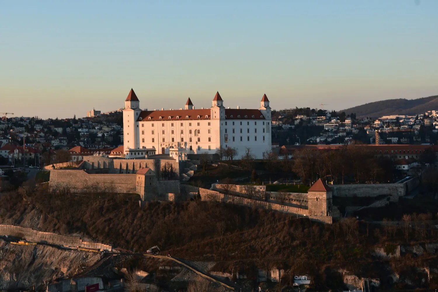 Bratislava-borgen over byen