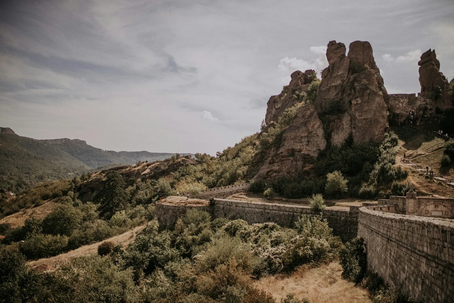 Belogradchik-klippene og festningen i Bulgaria