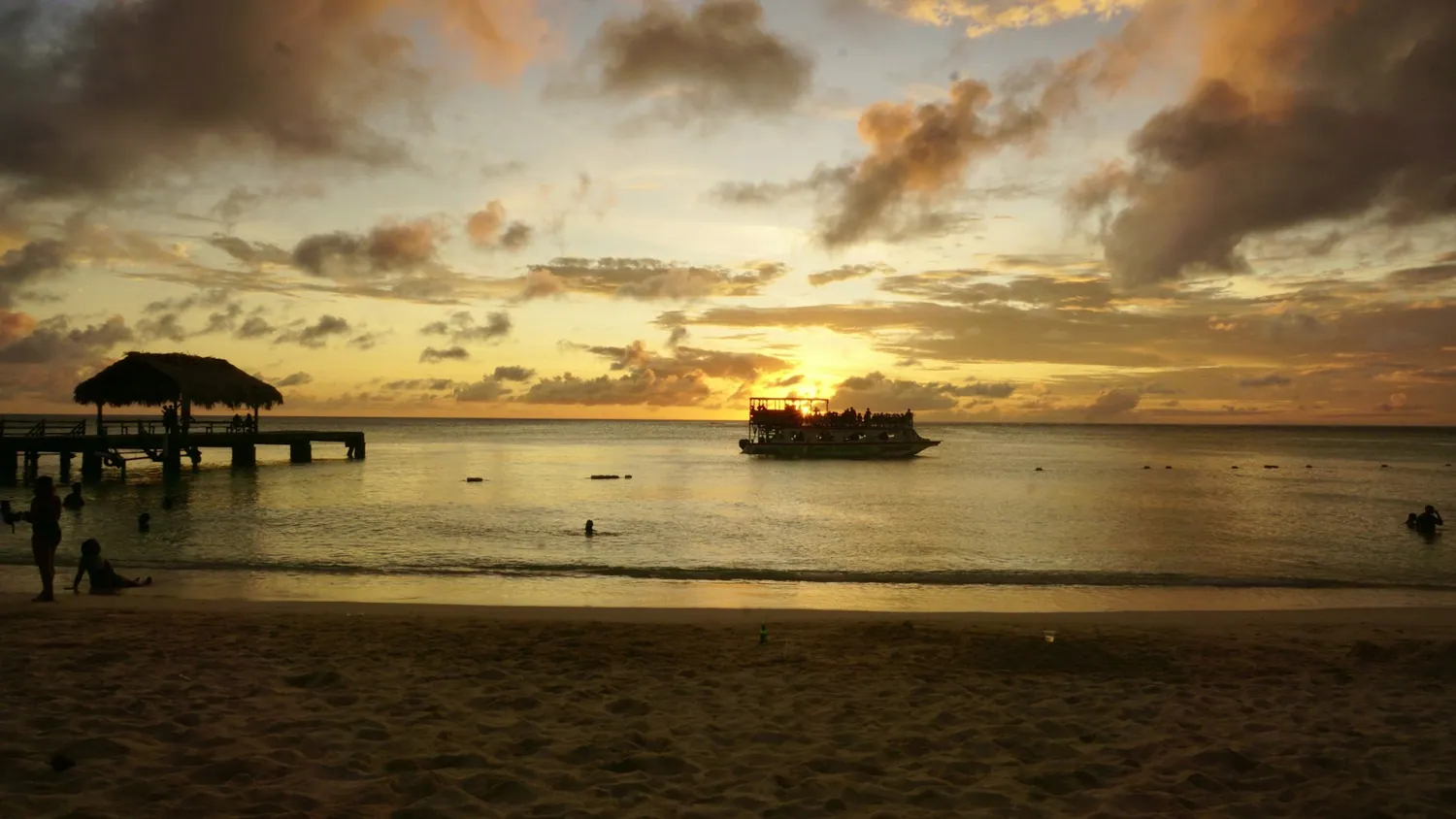Solnedgang ved Crown Point på Tobago
